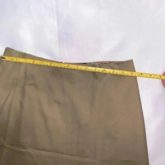 DKNY Women's Office Knee Length pencil Skirt size 6, formal wear color beige. - Picture 7 of 7